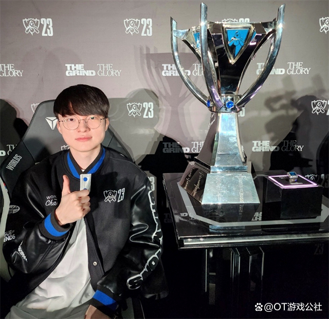 九游体育-Faker回归赛场，挺进下一轮首场状态亮眼，巴塞罗那观众沸腾！的简单介绍