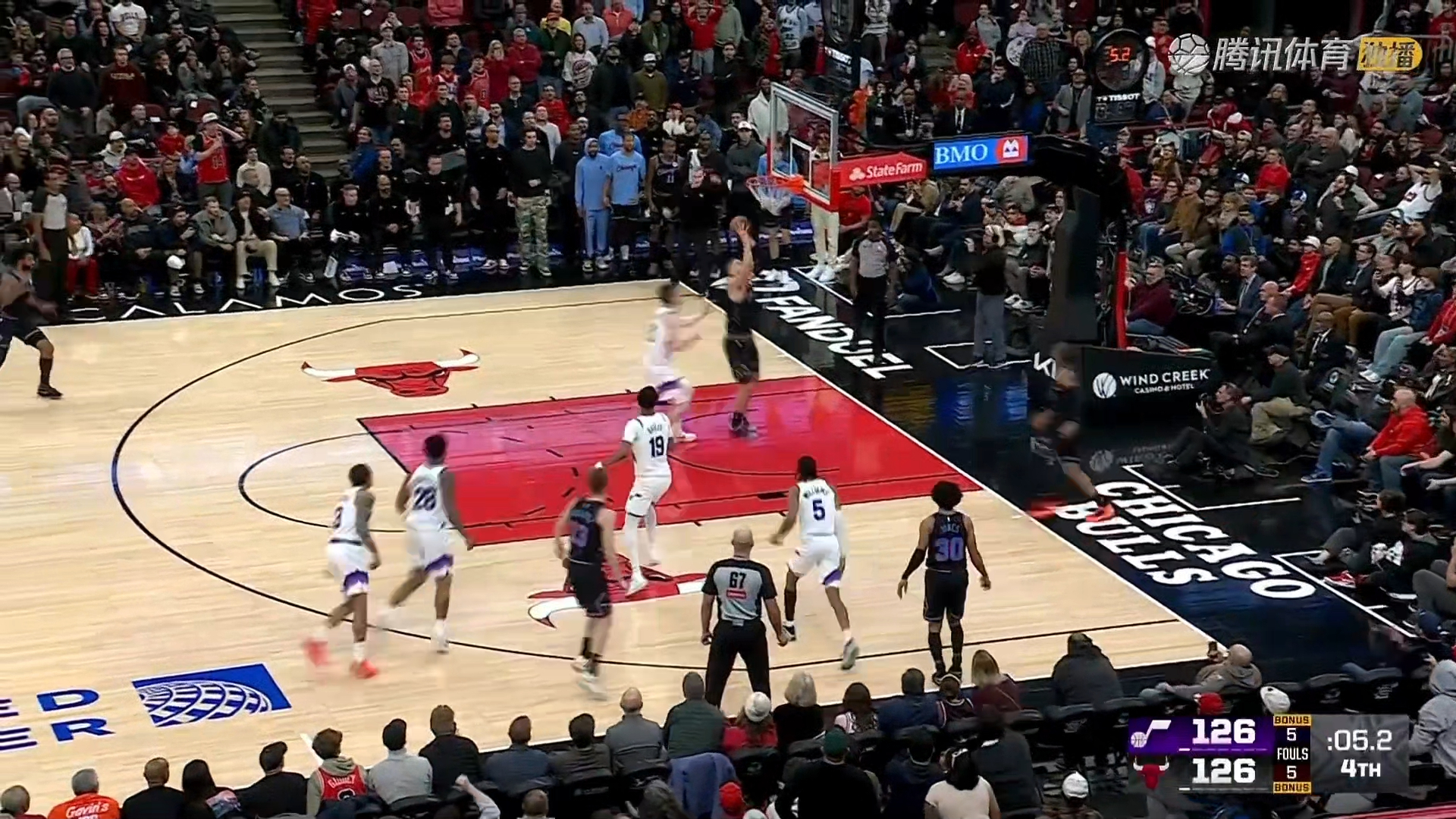 西亚卡姆连续十场比赛得分超过出色防守，公牛挑战极限！的简单介绍